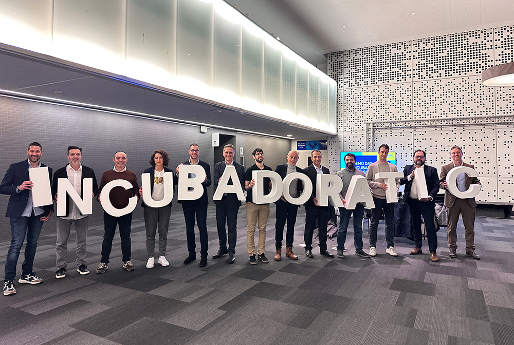 Incubadores verticals TIC & Foodtech