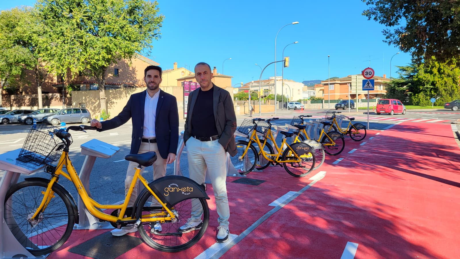 Estació de la Ganxeta al carrer de Recasens i Mercader