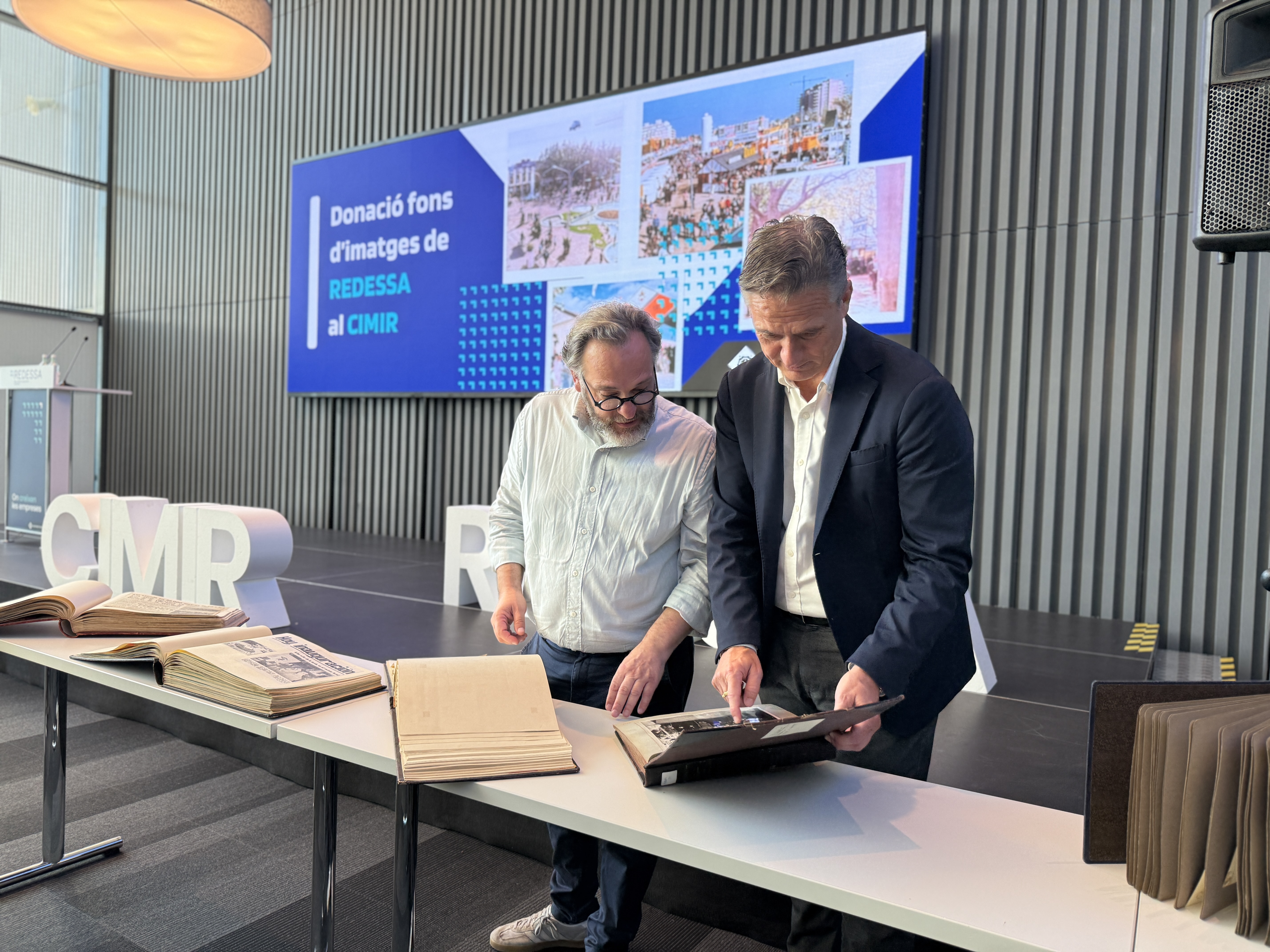 Presentació donació fons REDESSA al CIMIR.