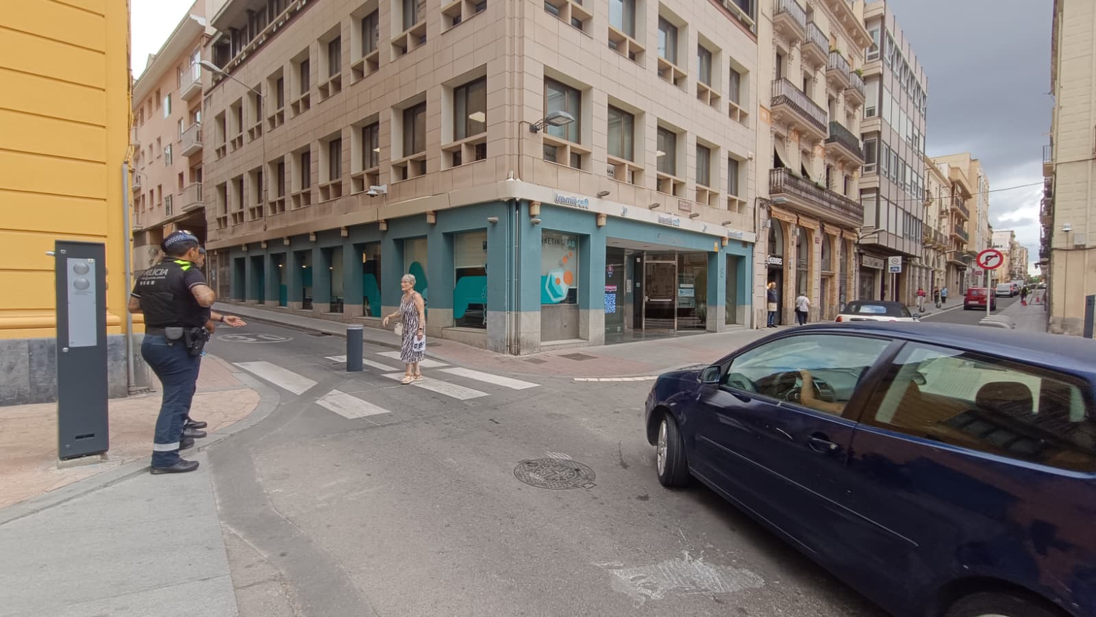 Regulació de la mobilitat amb pilona automàtica al carrer del Doctor Robert