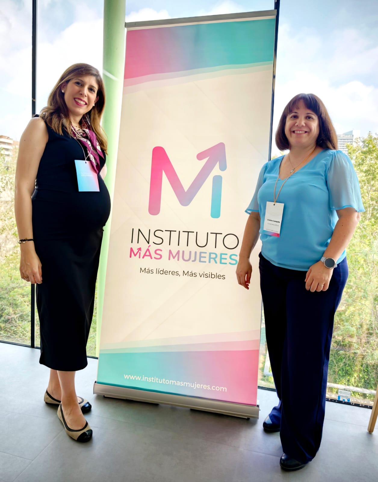 Sivia Carmona i Cristina Campallo recullen el premi